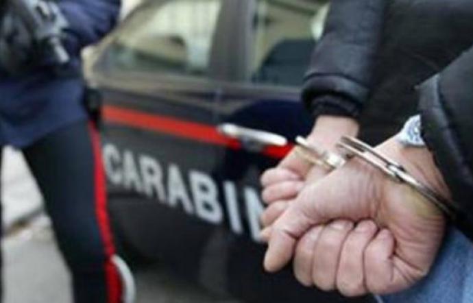 Casoria: Carabinieri arrestano 36enne già ai domiciliari. Beccato con droga di rientro da un permesso