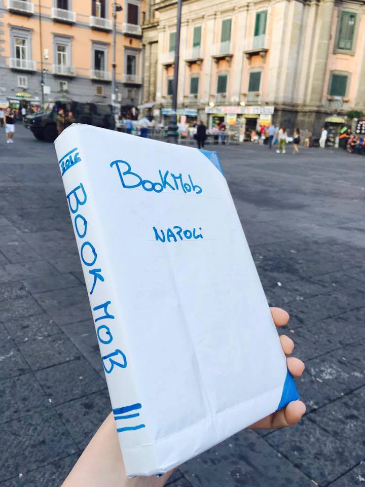 Napoli BookMob: scambio gratuito di libri in piazza, scopri quando!