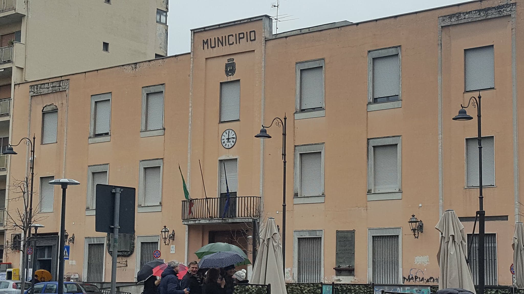 Il circondario di Napoli Nord in marcia contro la delocalizzazione del tribunale da Napoli a Aversa. I protestanti:”Abbiamo già raccolto 15000 firme!”
