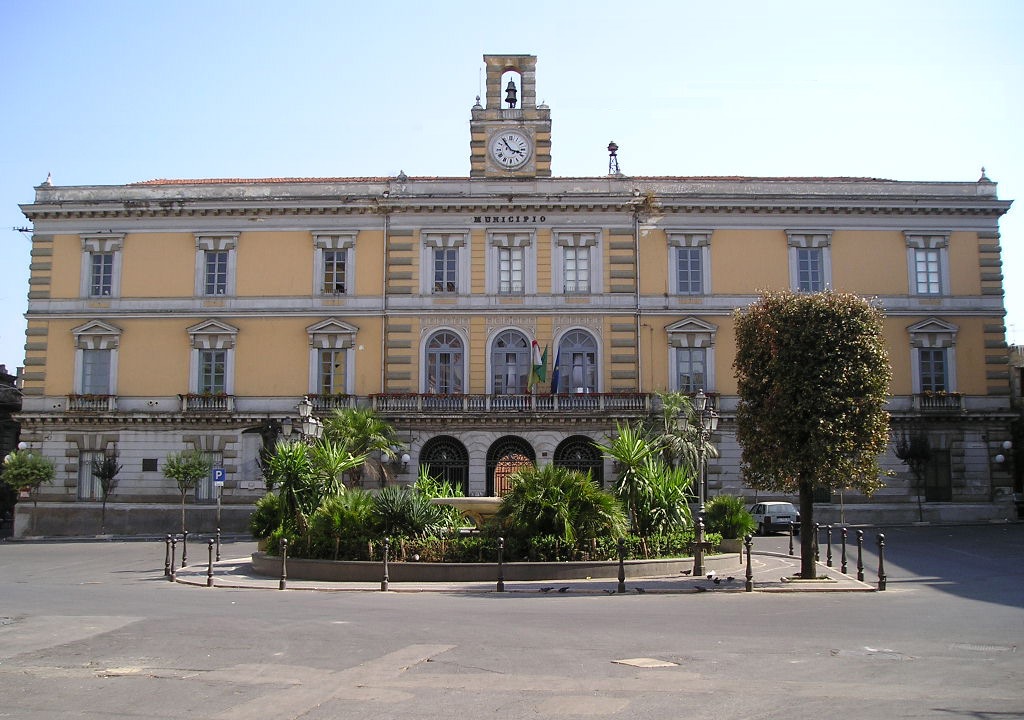 Afragola – Dimissioni del sindaco Grillo.
